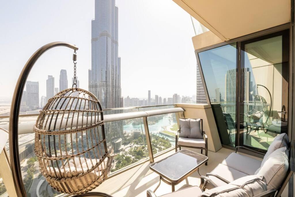 Appartamento Larbi Breathtaking Burj And Fountain View Luxurious 2 Bed Dubai Esterno foto