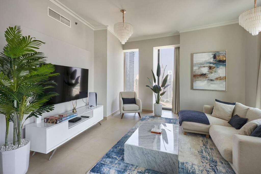 Appartamento Larbi Breathtaking Burj And Fountain View Luxurious 2 Bed Dubai Esterno foto