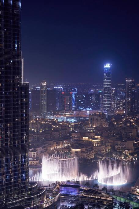 Appartamento Larbi Breathtaking Burj And Fountain View Luxurious 2 Bed Dubai Esterno foto