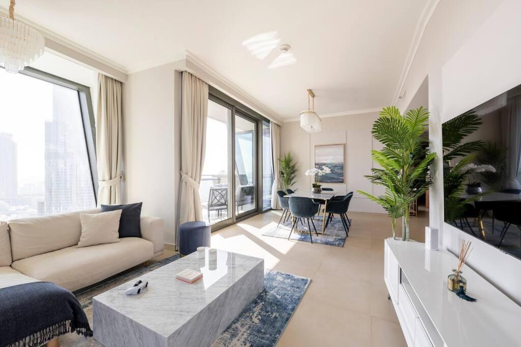 Appartamento Larbi Breathtaking Burj And Fountain View Luxurious 2 Bed Dubai Esterno foto