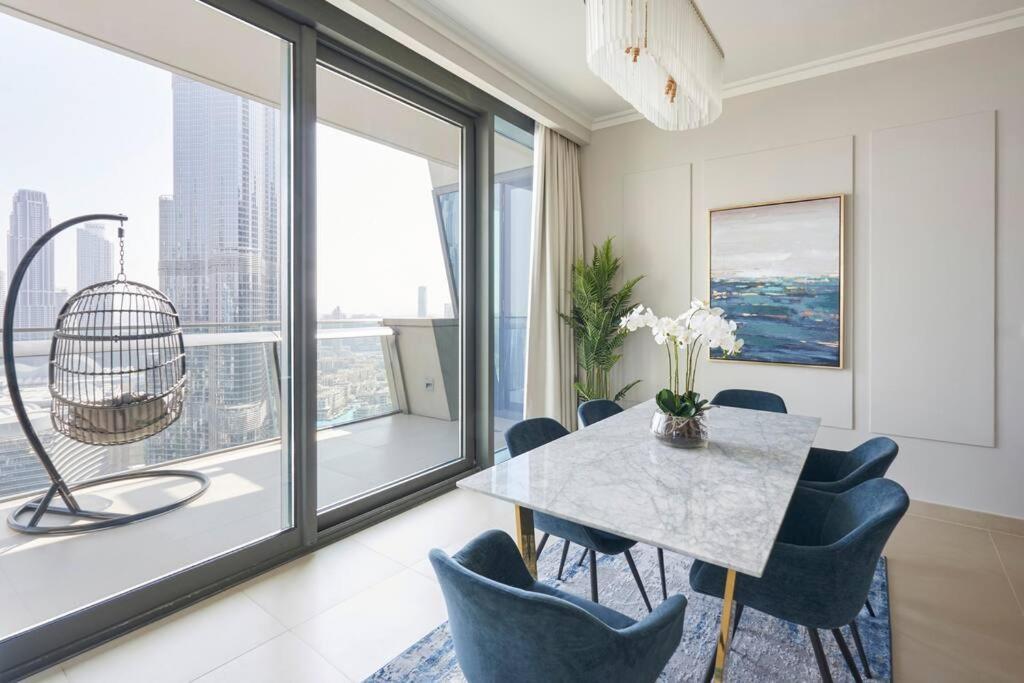 Appartamento Larbi Breathtaking Burj And Fountain View Luxurious 2 Bed Dubai Esterno foto
